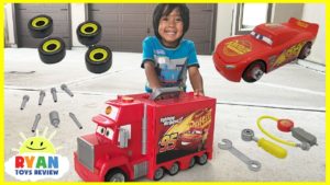 Disney Pixar Cars 3 Lightning McQueen Mack’s Mobile Tool Center! Truck Toys Kids Playtime