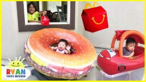 McDonald’s Drive Thru Prank Twin Babies! Giant Hamburger Ride on Car Disney Cars Lightning ...