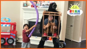 Bad Gorilla Steals Bad Daddy for Halloween! Bad Kid & Bad Mommy prank daddy with Mr bubbles