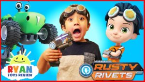 Rusty Rivets on Rescue Mission! Customize Bontasaur with Rivet Lab Garage Playset!