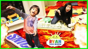 The Floor is Lava challenge obstacle course giant food candy! Family Fun Kids Pretend playtime