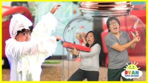 Ryan Trapped Mommy and Daddy in a Box Jar! Nerf War Family Fun Kids Pretend Playtime