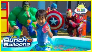 Ryan vs Marvel Avengers Infinity War Superhero Bunch O Balloons Fight!!