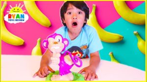 Pull My Finger Monkey game with Ryan ToysReview!!!