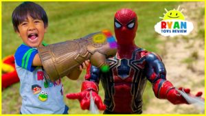 Marvel Avengers Superhero Toys Helps Ryan take back the Gauntlet from Thanos!!!!