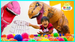 Giant Hungry Hungry Hippo Challenge In Real Life with Dinosaur!!!